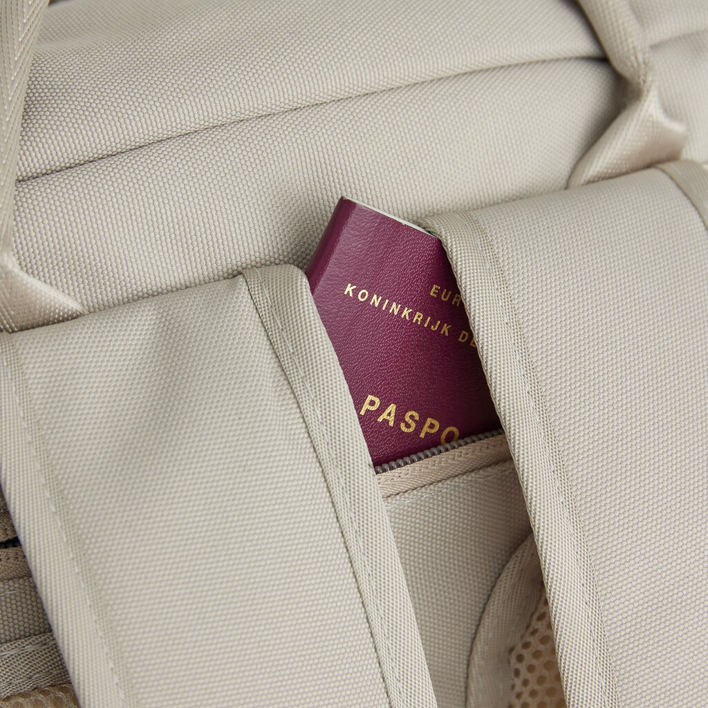 New Rebels New Rebels Bruce Milwaukee Beige18L Backpack Water Repellent Laptop 15.6"