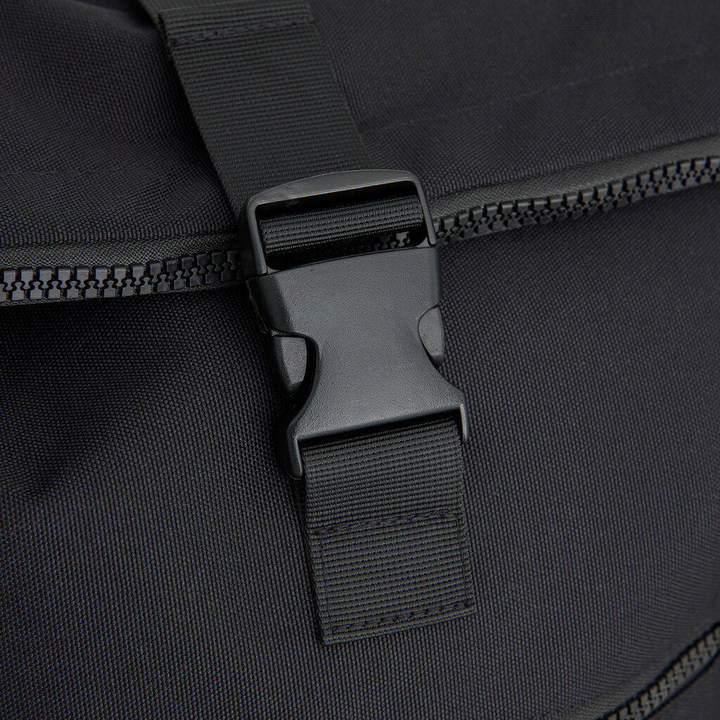 New Rebels New Rebels Valor New York Schwarz 21L Rucksack Rolltop Wasserabweisend Laptop 15,6“