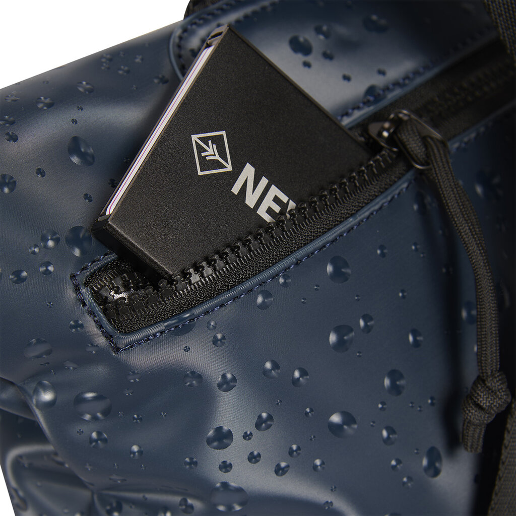 New Rebels New Rebels Droplets Los Angeles Navy Blauw 7L Rolltop Rugzak Waterafstotend - Waterdruppel Design