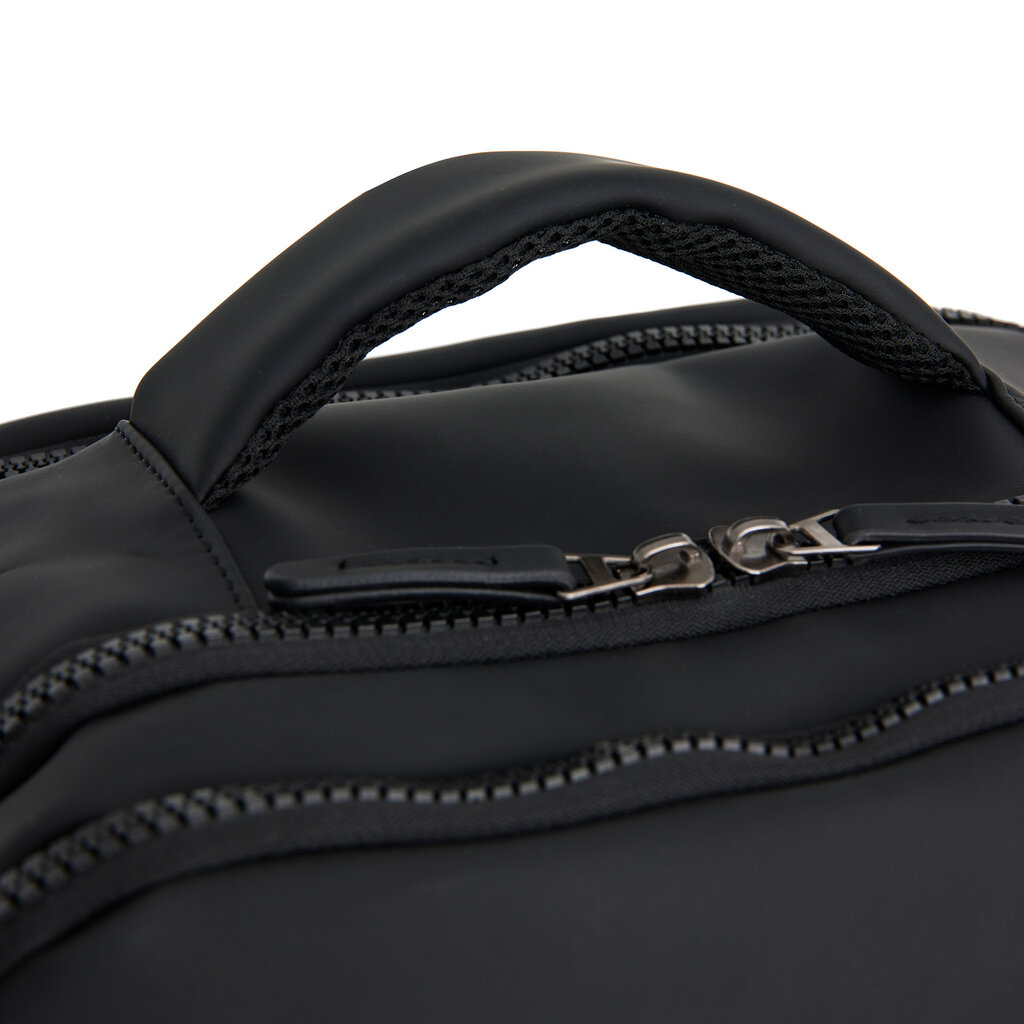 New Rebels New Rebels Jessi Easton Underseater Rugzak 17L Waterafstotend PU Handbagage 40x30x20 Airline Tas 15.6 inch Laptopvak Zwart
