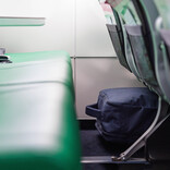 New Rebels New Rebels Jessi Womby Cabin Rugzak – 27L Waterdichte Onderseat Handbagage, Geschikt voor Vliegtuig Antraciet