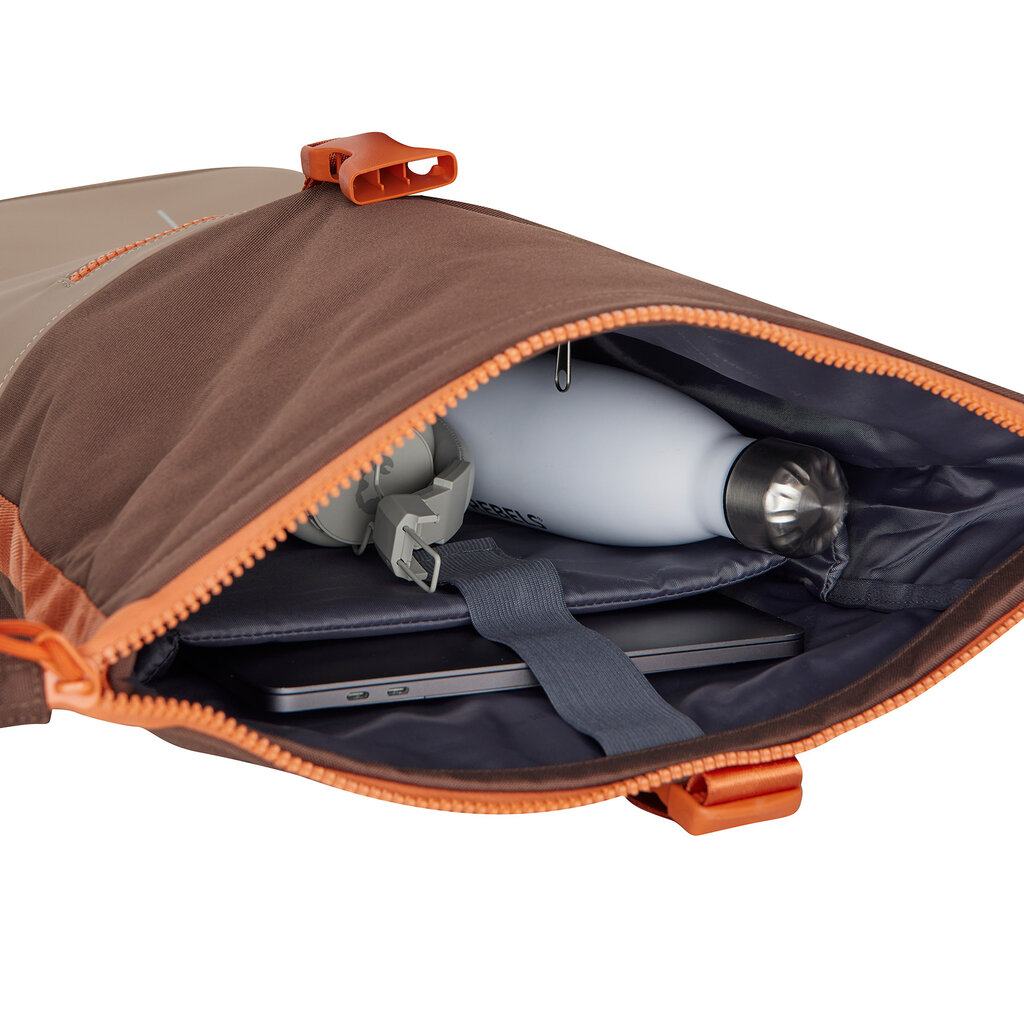 New Rebels New Rebels Ferron New York Rolltop Backpack 16L Coffee