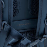 New Rebels Jessi Womby Cabin Rugzak – 27L Waterdichte Onderseater Handbagage, Geschikt voor Vliegtuig 30x20x45cm