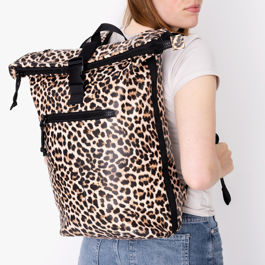 New Rebels New Rebels Mart New York Leopard  / Luipaard 21L Rugtas Rolltop Waterafstotend Laptop 15.6"