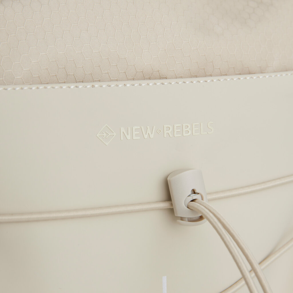 New Rebels New Rebels Trondheim Windsor Rolltop Rugzak Beige