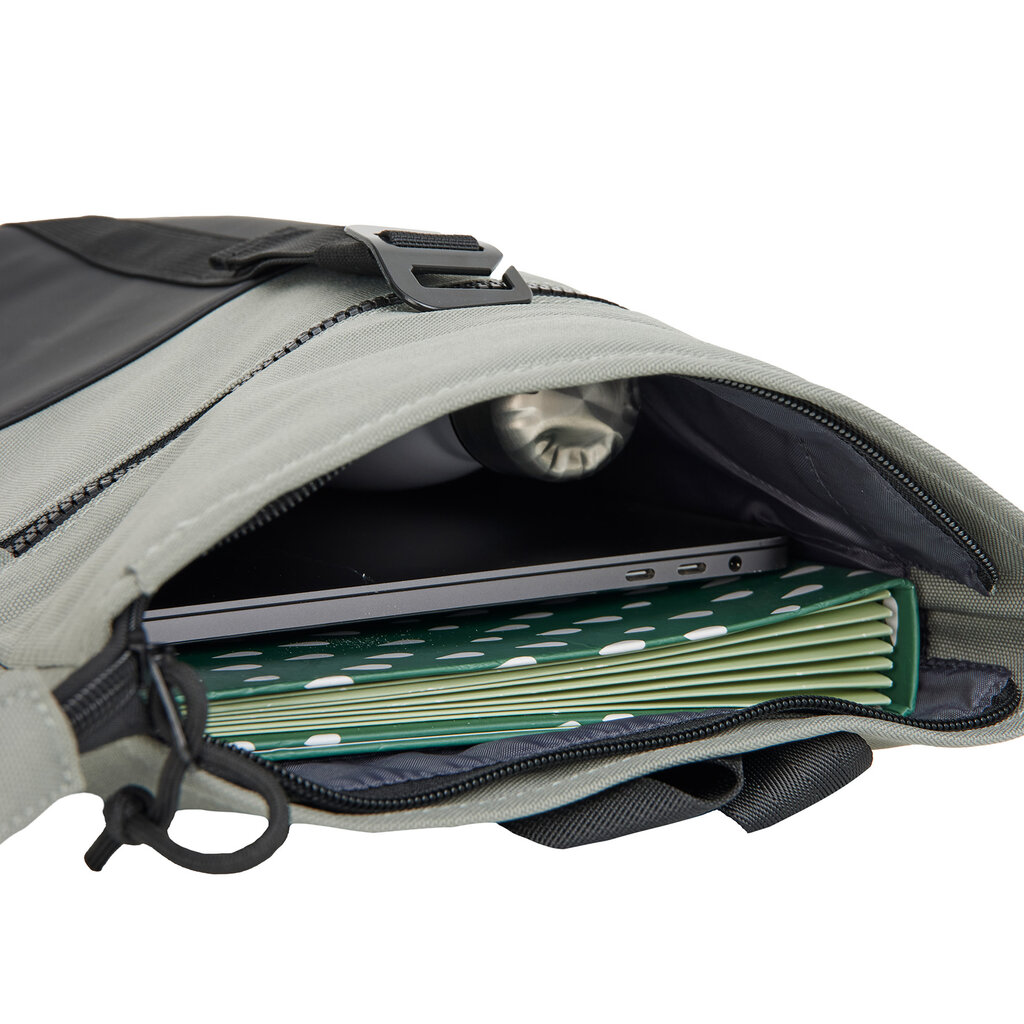 New Rebels New Rebels Backham Los Angeles Zwart 7L Rolltop Rugzak Waterafstotend