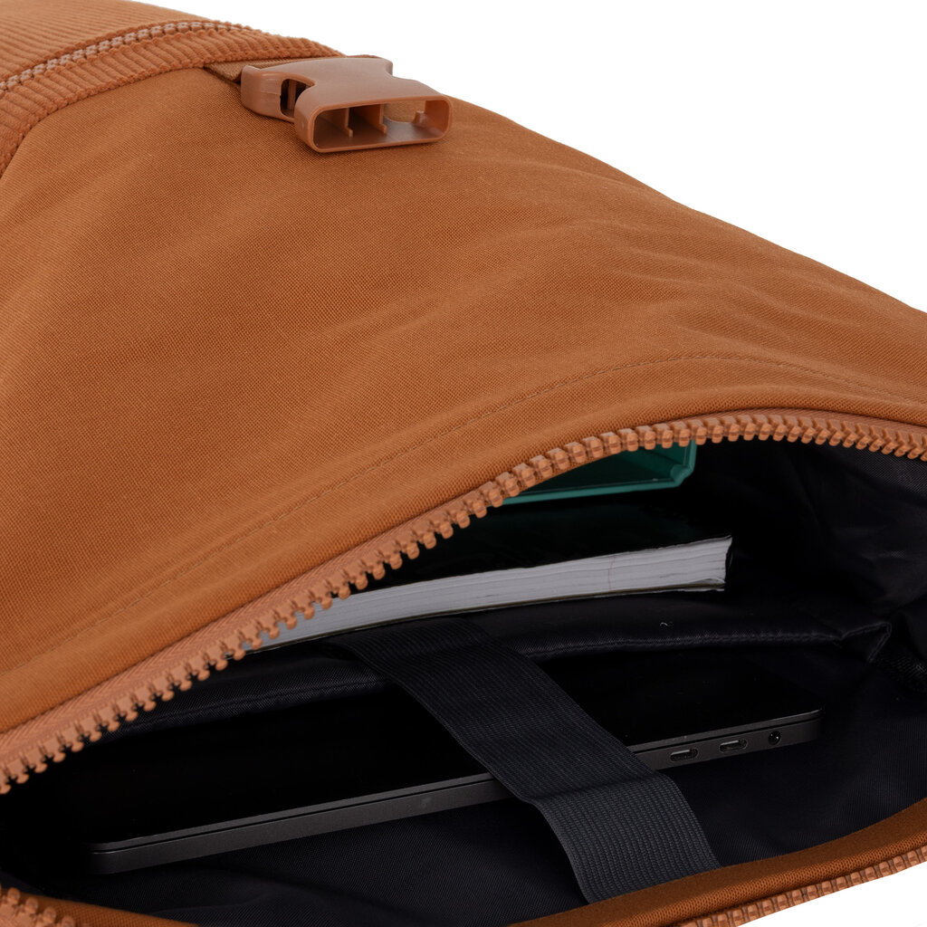 New Rebels New Rebels New York Ribbi Rolltop Backpack 17-21L School Bag & Work Bag Ribbed Fabric Laptop Backpack 15.6 inch coffee brown