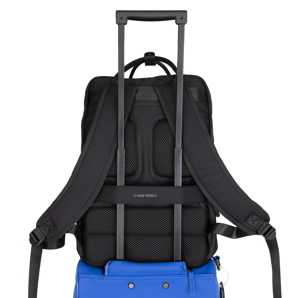 New Rebels New Rebels Ribbi Milwaukee – Laptoptasche Schulrucksack Arbeitstasche 15,6 Zoll Laptopfach Rippstoff 18L Schwarz