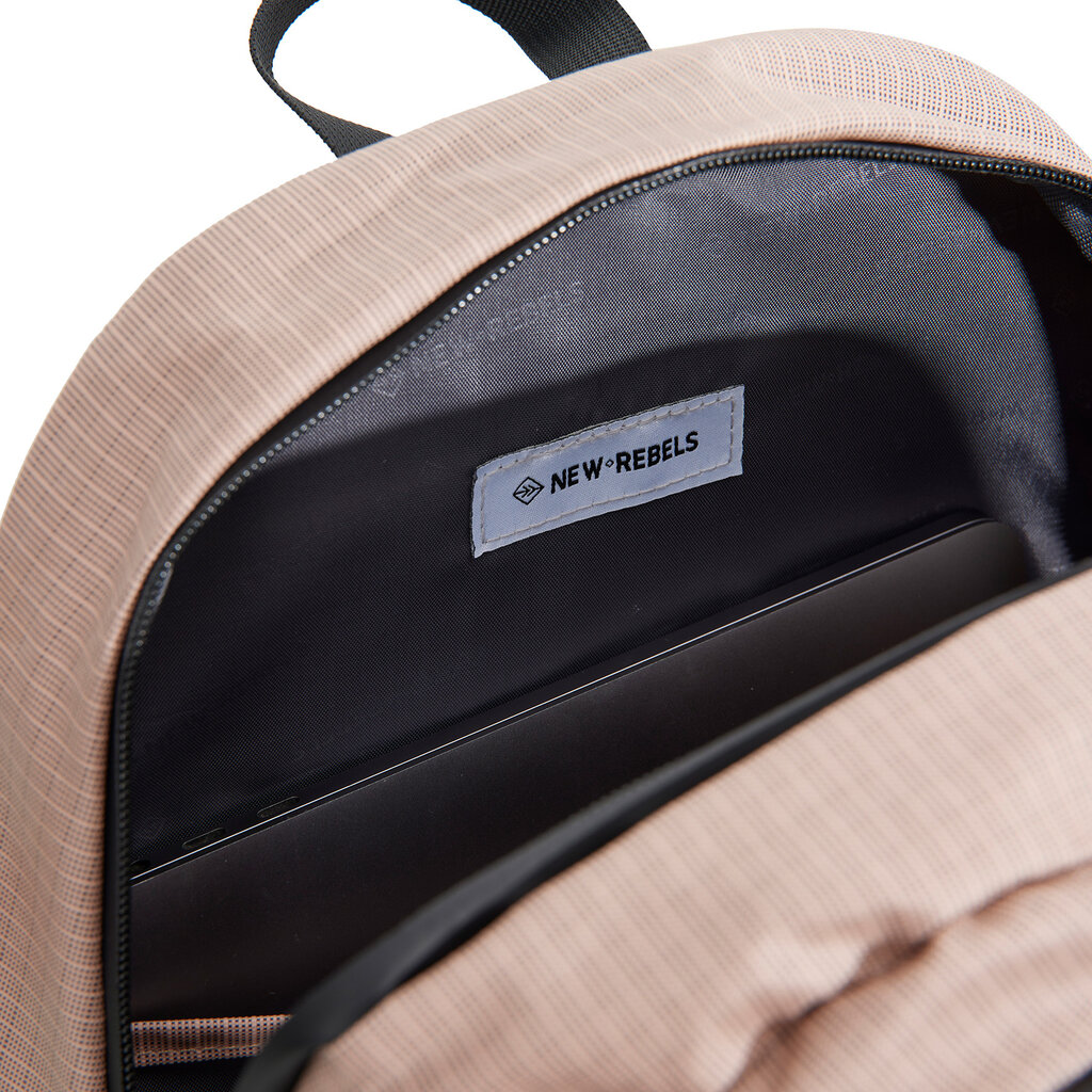 New Rebels New Rebels Hugo Brentwood Wasserdicht Leicht Rucksäcke Wanderrucksack 11 Liter Altrosa