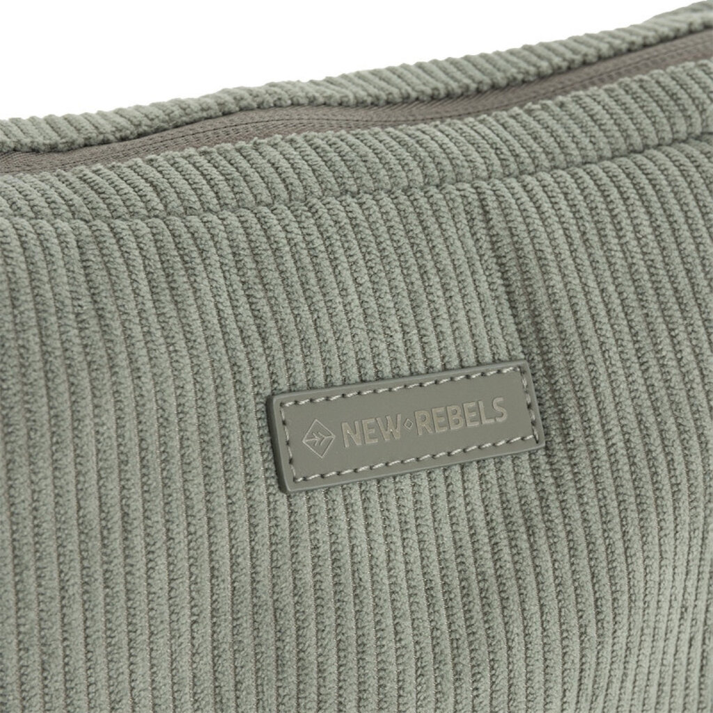 New Rebels New Rebels Ribbi Rose Umhängetasche 6,1 l Rippstoff Polyester – Bequeme Crossbody-Tasche für den Alltag – Salbeigrün