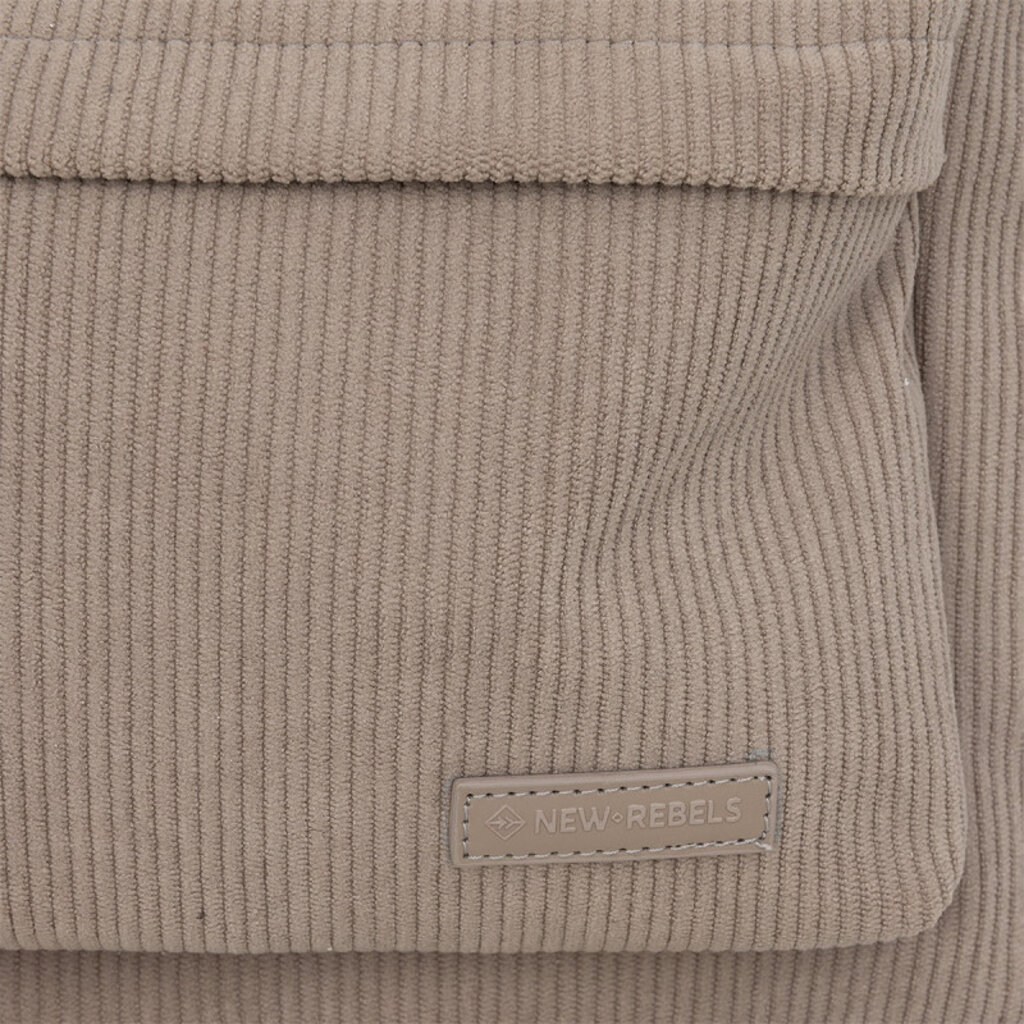 New Rebels New Rebels Los Angeles Ribbi Rolltop Rugzak 13L – Stevig Rib Polyester – Lichtgewicht Schooltas & Werktas - Taupe