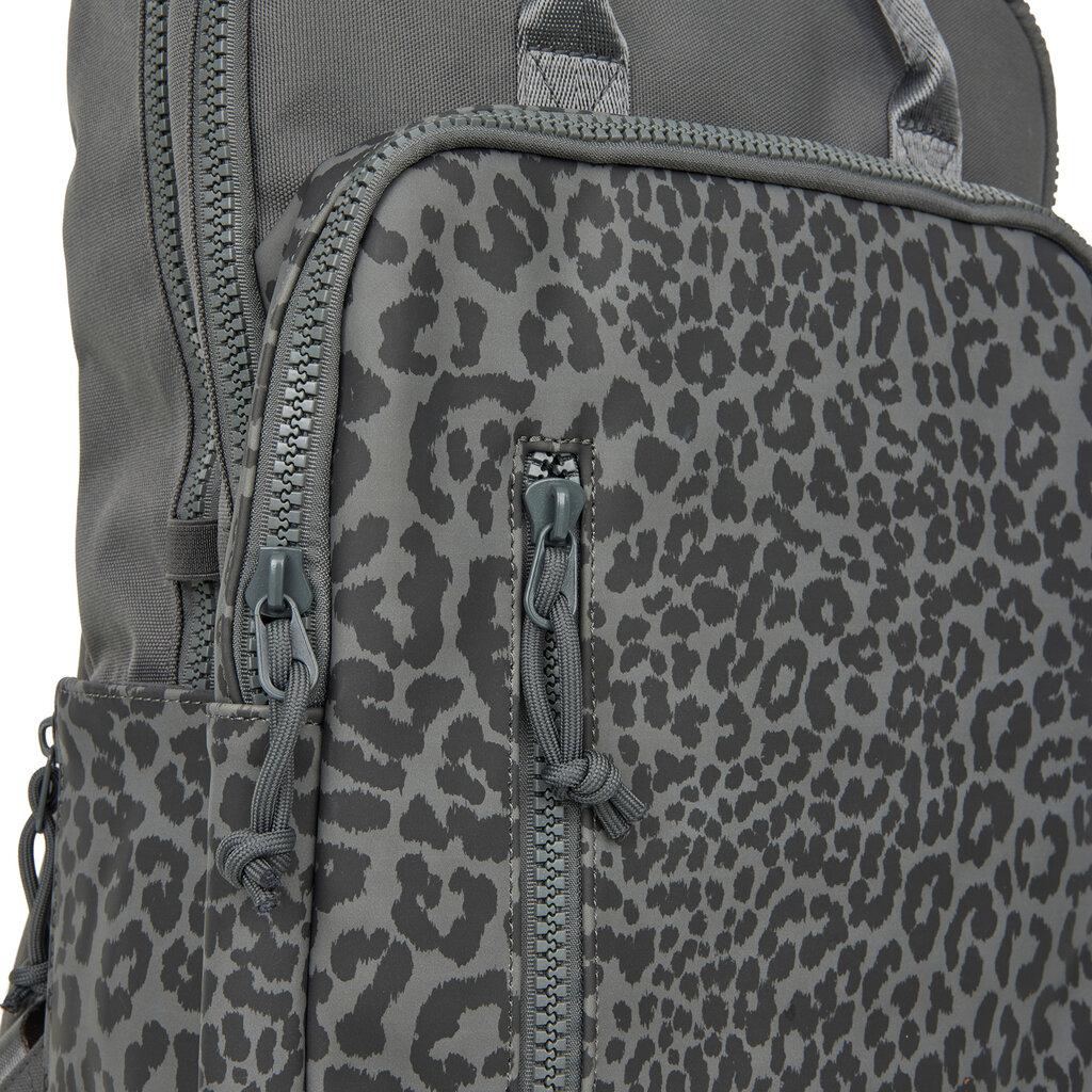 New Rebels New Rebels Urban Milwaukee Backpack 19L Water Repellent Laptop Backpack 15.6 Inch Work Backpack School Backpack