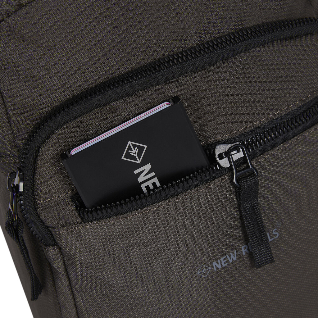 New Rebels New Rebels Walden Pontiac Umhängetasche Crossbody Tasche 18x9x22 cm Wasserabweisend Nylon – Leicht & Perfekt für Alltag und Reisen