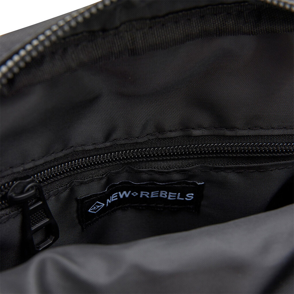 New Rebels New Rebels Walden Pontiac Umhängetasche Crossbody Tasche 18x9x22 cm Wasserabweisend Nylon – Leicht & Perfekt für Alltag und Reisen