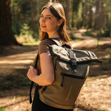 New Rebels New Rebels Mart New York Olive Grün 21L Rucksack Rolltop Wasserabweisend Laptop 15.6"