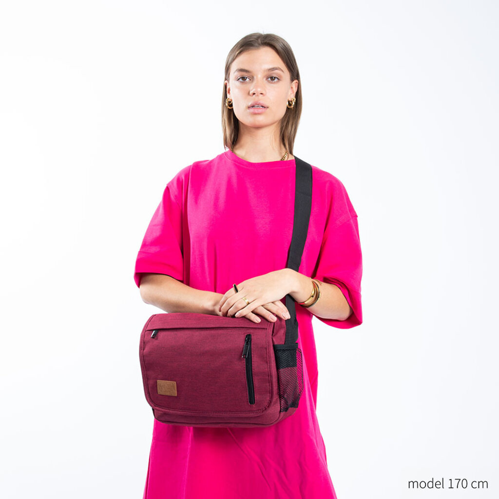 New Rebels New Rebels ® Heaven25 - Medium Schoudertas  A5 - Crossbodytas met flap - Blauw