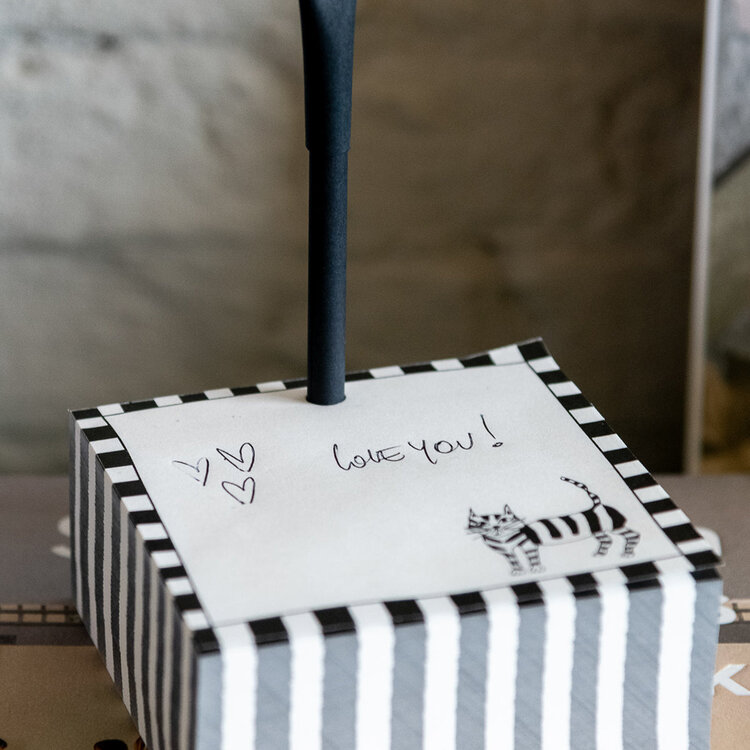 helen b Blocnote XL cat + black pen