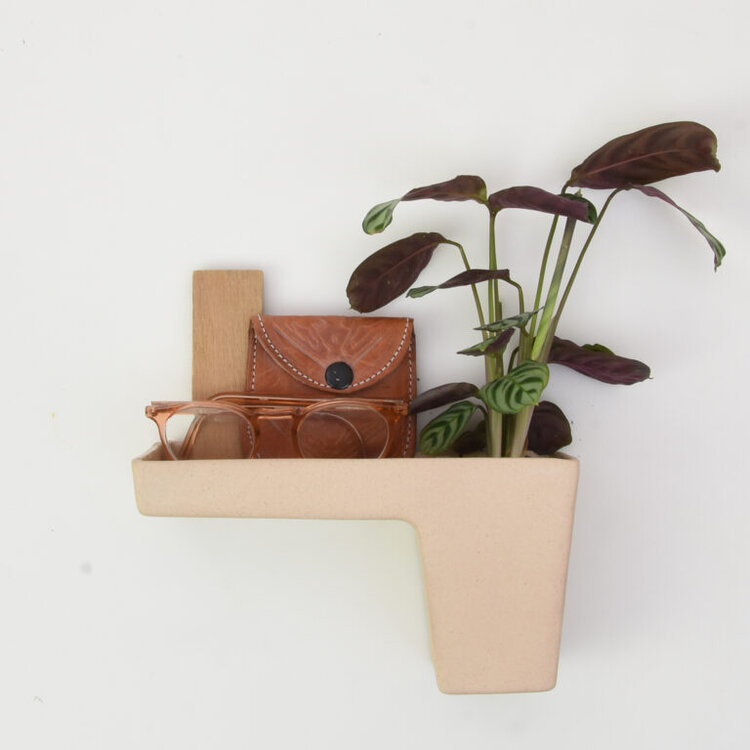 Studio Harm&Elke Wandplank met bakje L zand