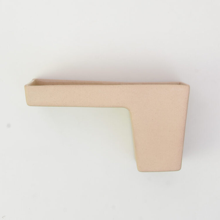 Studio Harm&Elke Wandplank met bakje L zand