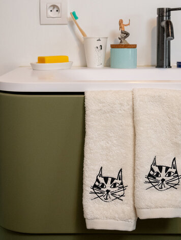 helen b Gastendoekje Cat