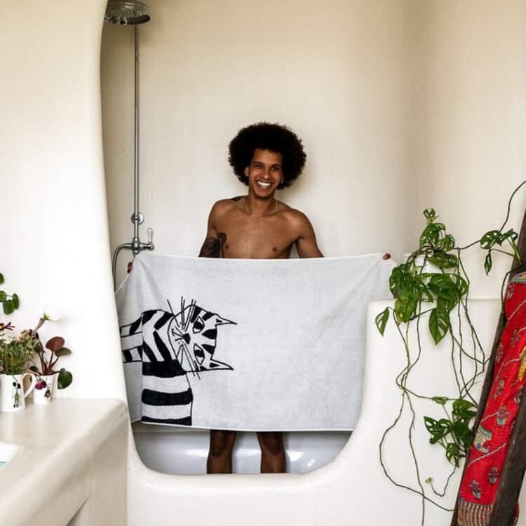 helen b Badhoekdoek Cat