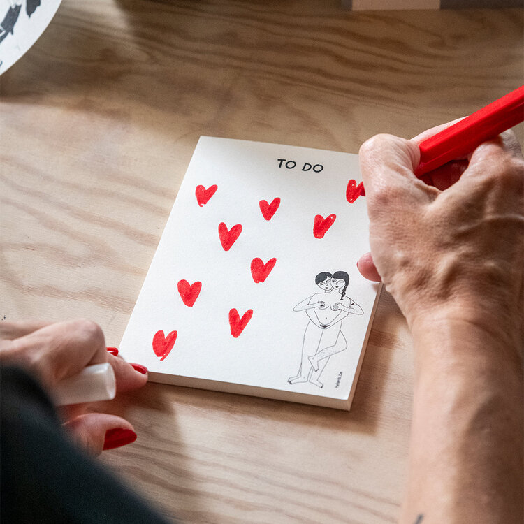 helen b Blocnote Faces everywhere