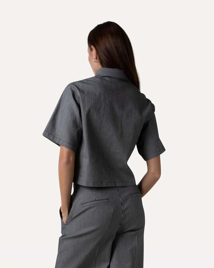 Another-Label Yara shirt Black Parchment Stripe