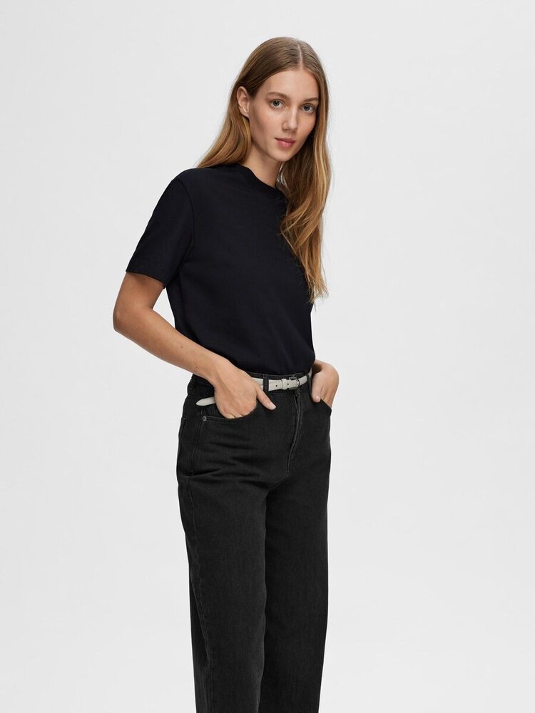 Selected Femme SLFESSENTIAL SS BOXY TEE Black