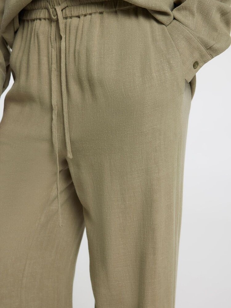 Selected Femme SLFVIVA-GULIA HW LONG SUN PANT Vetiver