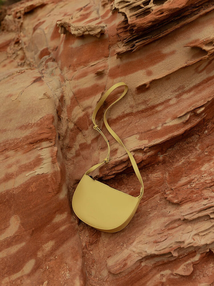 Monk&Anna Farou Half moon bag Pampas