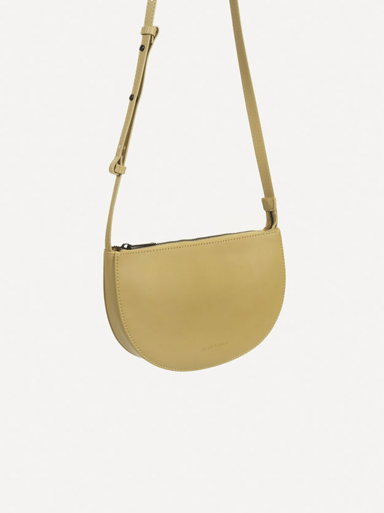Monk&Anna Farou Half moon bag Pampas
