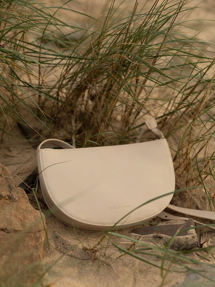Monk&Anna Farou Half moon bag Stone