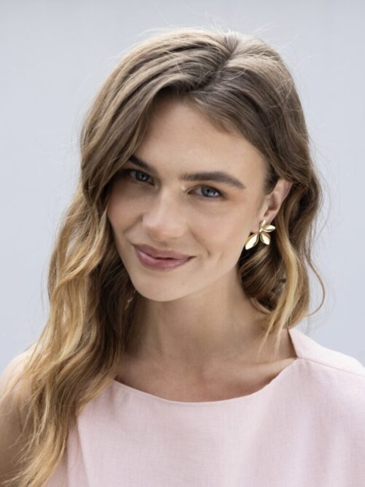 Ellen Beekmans Oorbellen blaadjes Goud