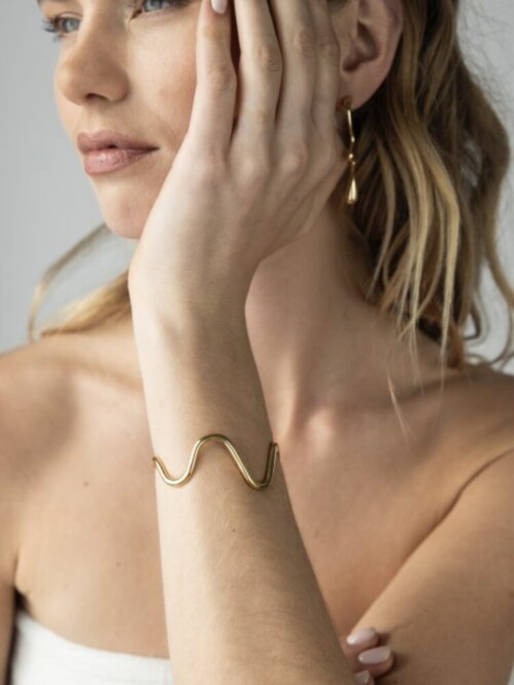 Ellen Beekmans Armband wave organisch Goud