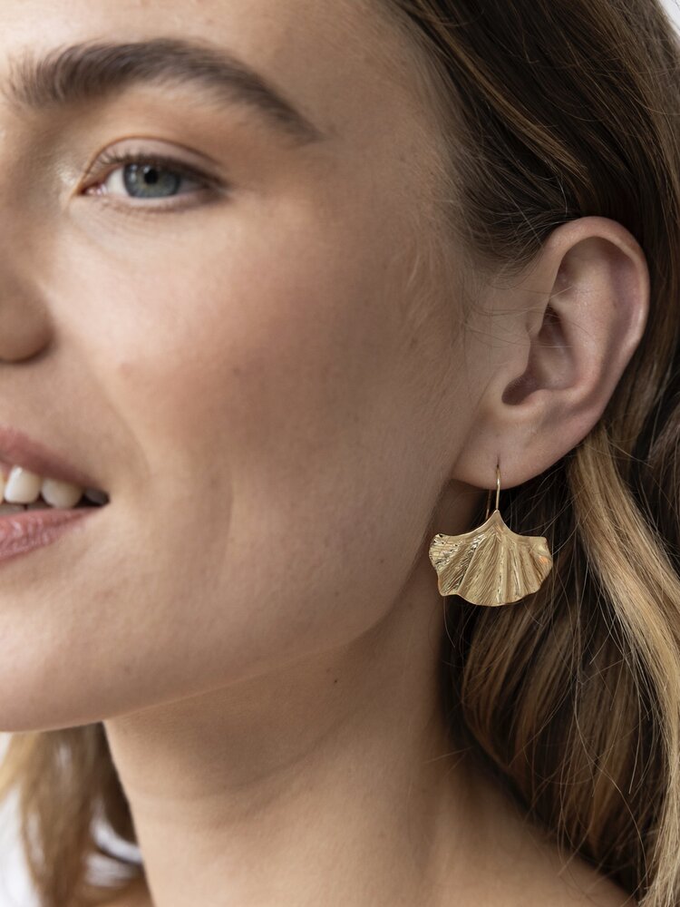 Ellen Beekmans Oorbellen Ginko Gold