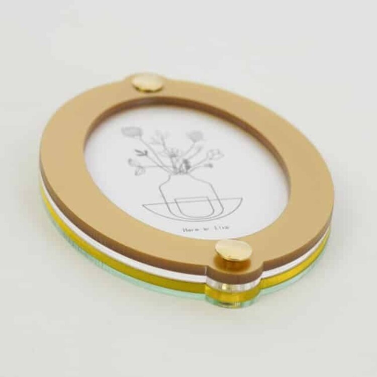 Studio Harm&Elke Frame Wall Oval S Yellow / Gold