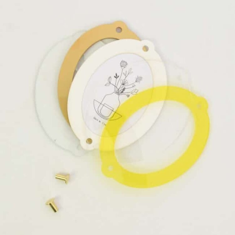 Studio Harm&Elke Frame Wall Oval S Yellow / Gold