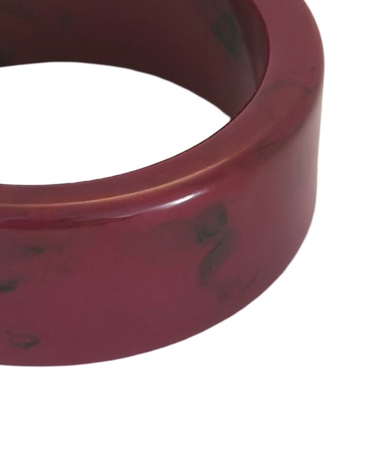 Ellen Beekmans Bangle Gelakte hars Bordeaux
