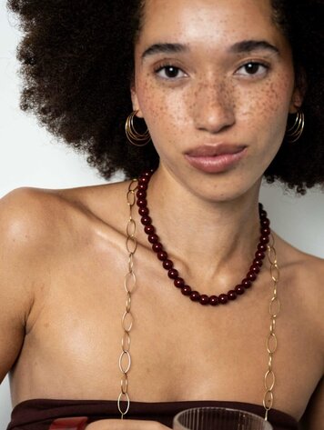 Ellen Beekmans Ketting gemstone Bordeaux
