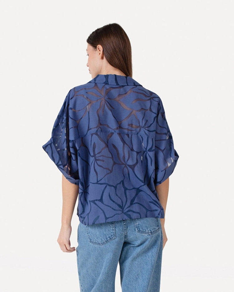 Another-Label ALLuca flower shirt s/s Crown Blue