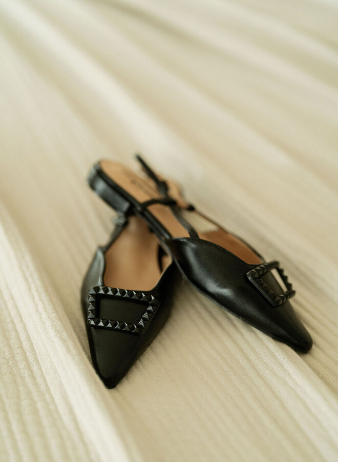 Flats Buckled Studs Black