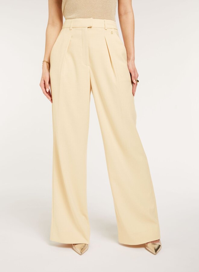 JV / Lia High Rise Wide Leg Pants / Vanilla