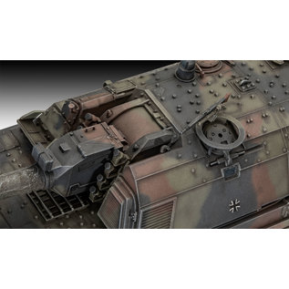 Revell Panzerhaubitze 2000 - 1:35
