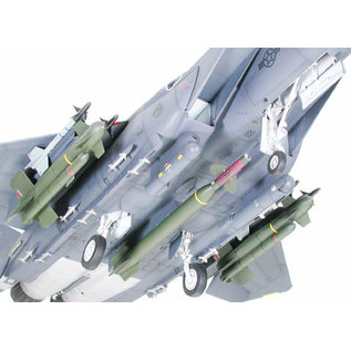 TAMIYA Boeing F-15E Strike Eagle "Bunker Buster" - 1:32
