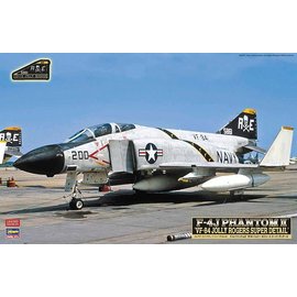 Hasegawa Hasegawa - McDonnell Douglas F-4J Phantom II VF-84 "Jolly Rogers" Limited Edition - 1:48