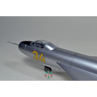 Modelsvit Yakovlev Yak-1000 Soviet supersonic demonstrator - 1:72