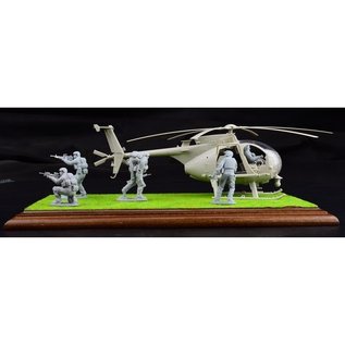 Kitty Hawk Boeing  (Hughes) AH-6M / MH-6M Little Bird - w/figures - 1:35