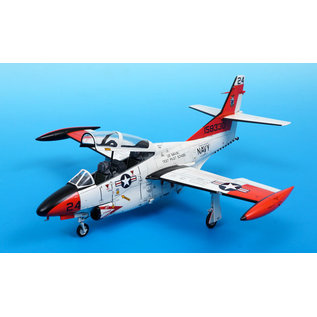 Wolfpack-Design North American T-2C Buckeye "U.S. Navy" - 1:72 - Copy