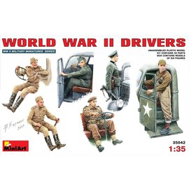 MiniArt MiniArt - World War II Fahrer - 1:35