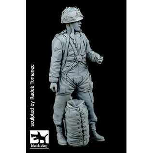 Black Dog British Paratrooper No.2 (1 fig.) - 1:35